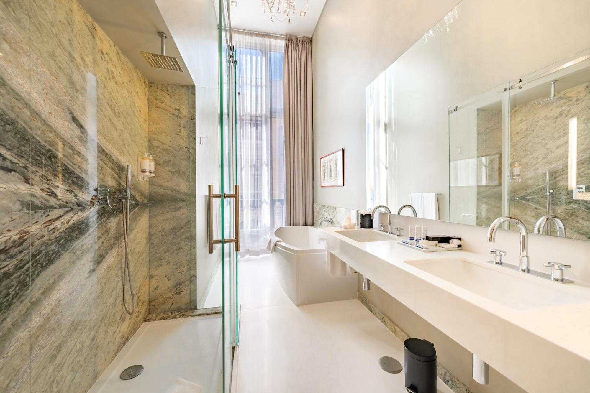 Presidential Suite with King Size Bed